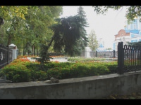 Вандалы выломали два фрагмента ограждения вокруг площадки с могилой И.Н.Ульянова